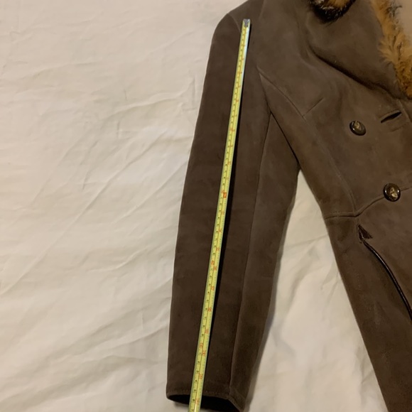 Jeno de Paris Shearling Coat w Genuine Fur Collar - Picture 12 of 16